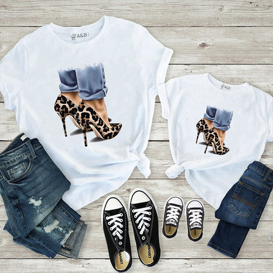 mother and daughter T-shirt