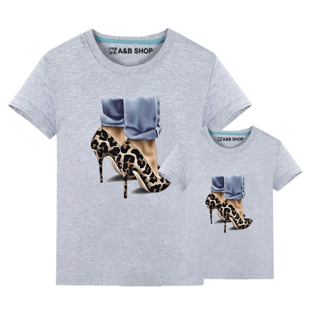 mother and daughter T-shirt