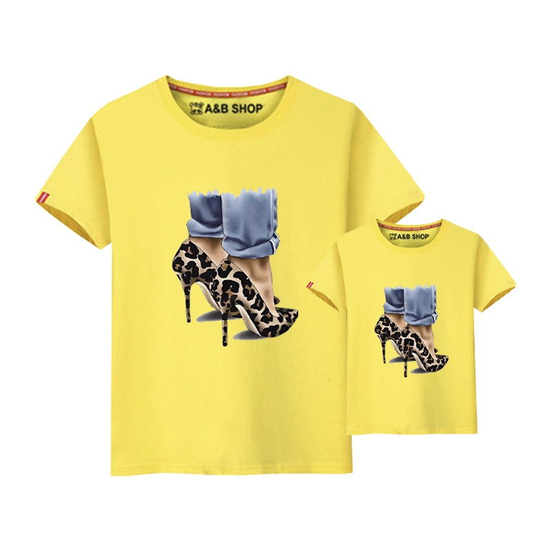 mother and daughter T-shirt