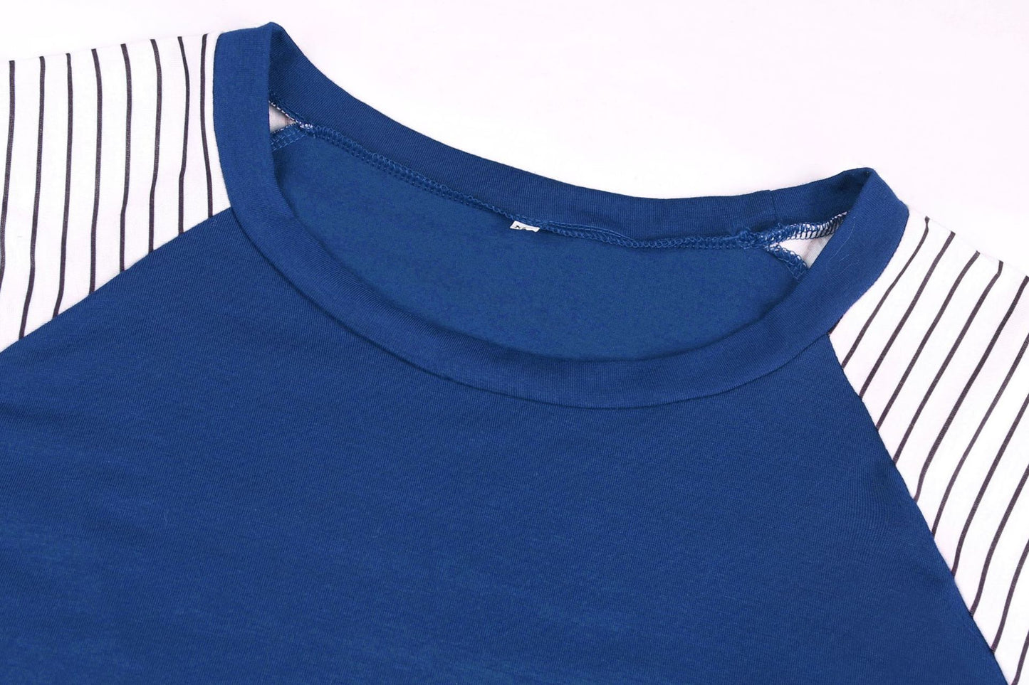 mother and daughter T-shirt